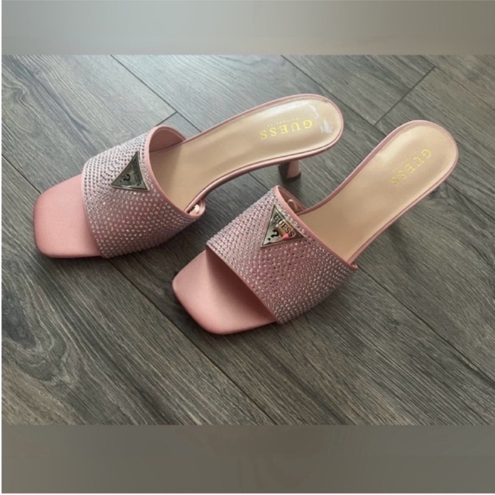 Guess Kitten Heels